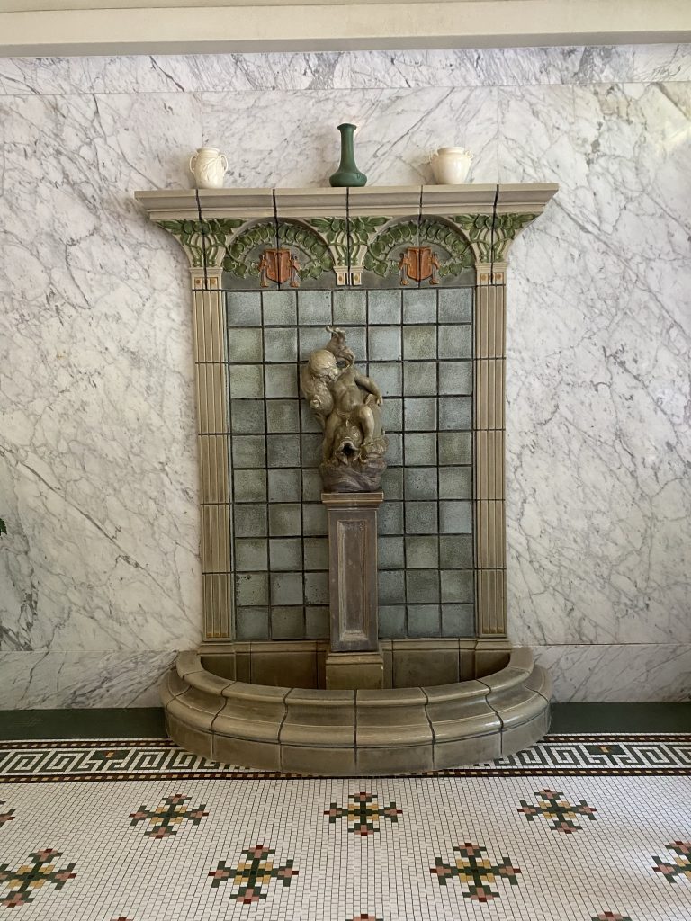 fountain at entry of fordyce bathhouse hot springs np