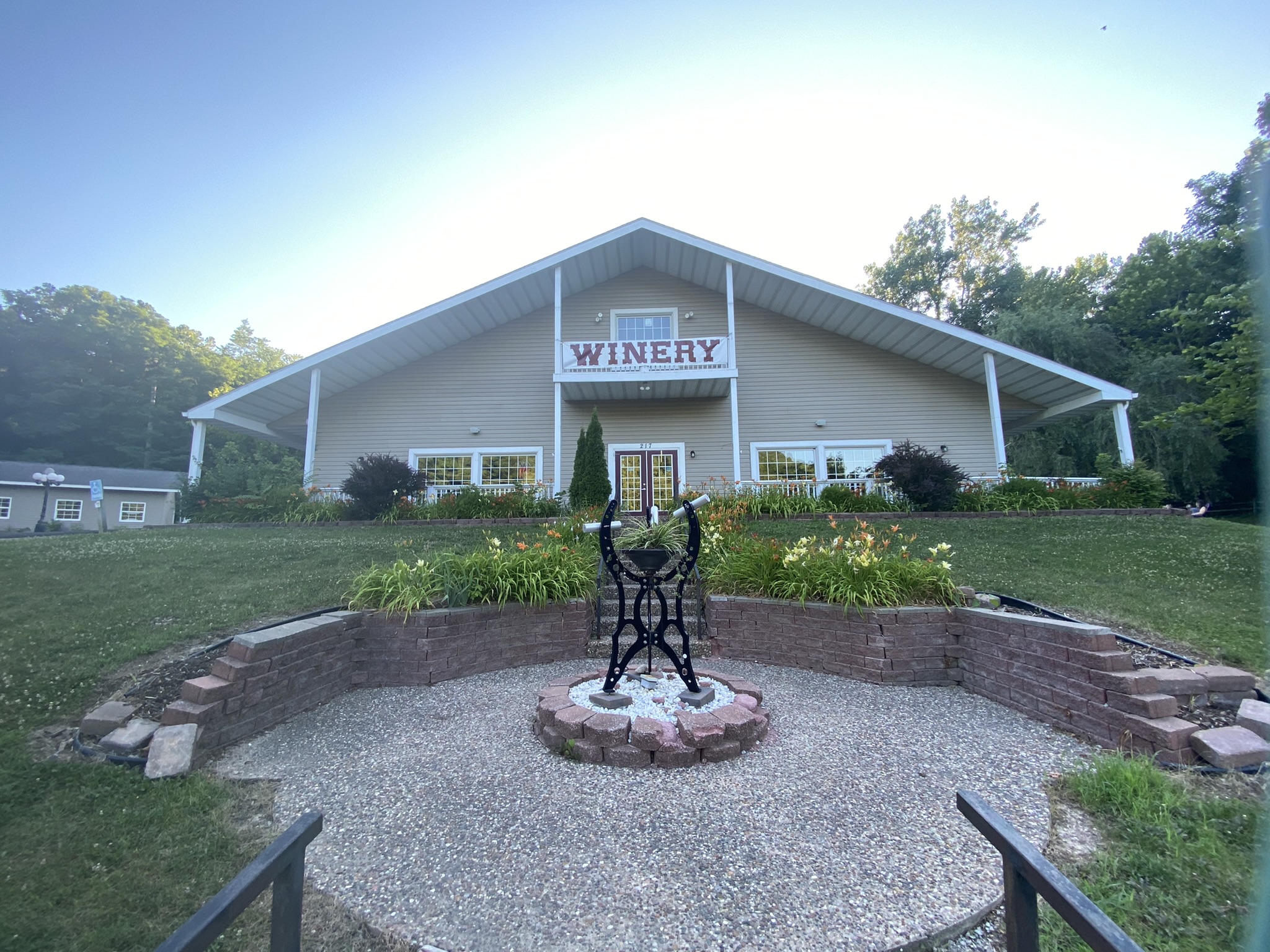 Cave Hollow Winery at Mark Twain Cave