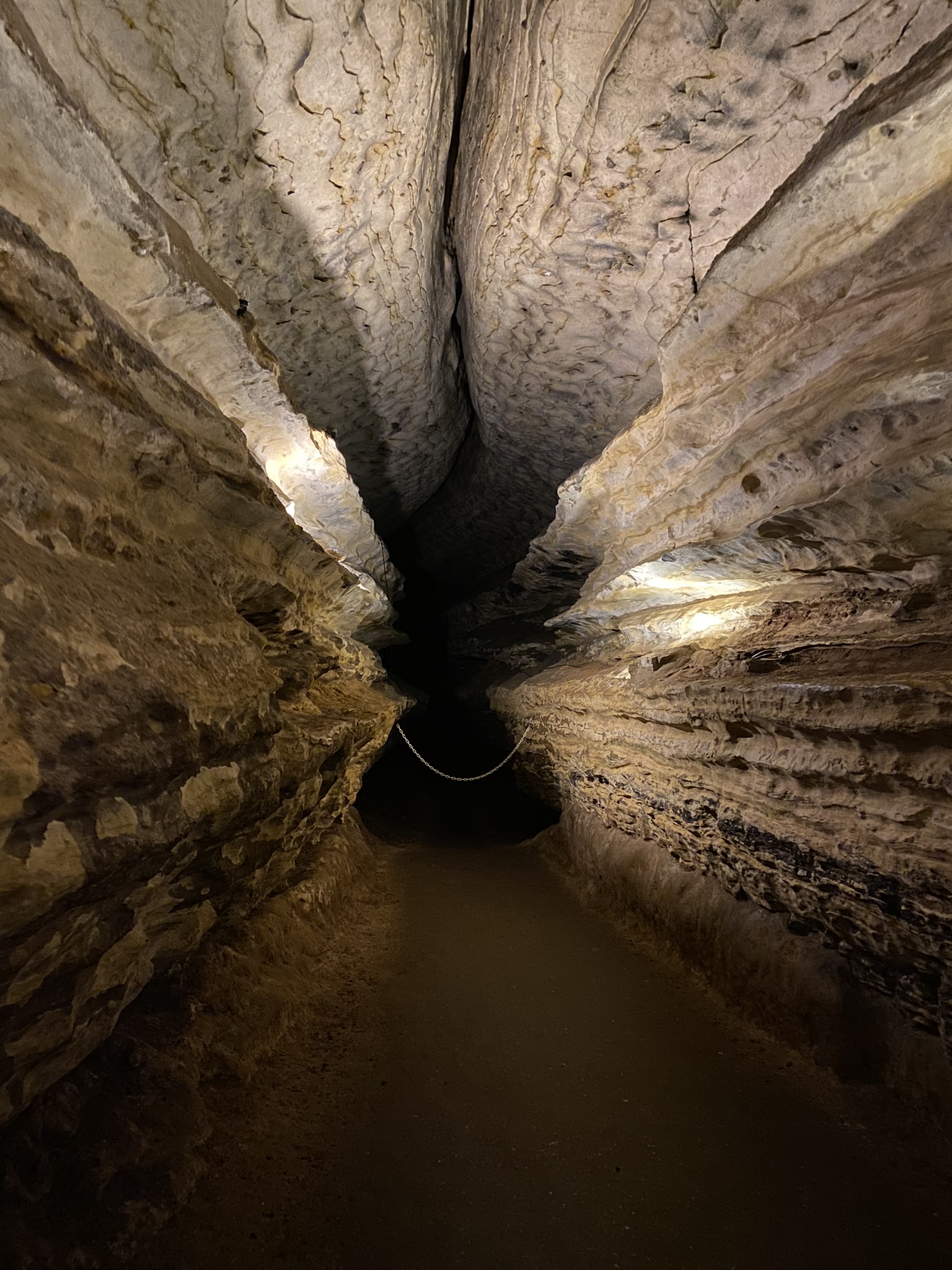 mark twain's cave in hannibal