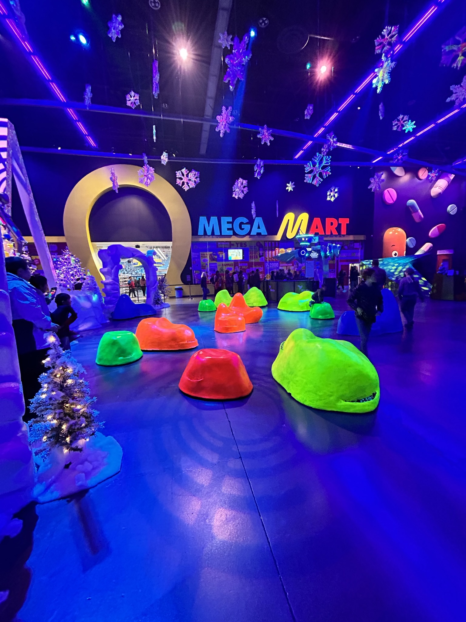 meow wolf omega mart